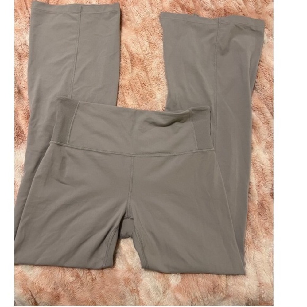Athleta Women's M Petite Purply Gray High Rise Flare Leggings Yoga Pants